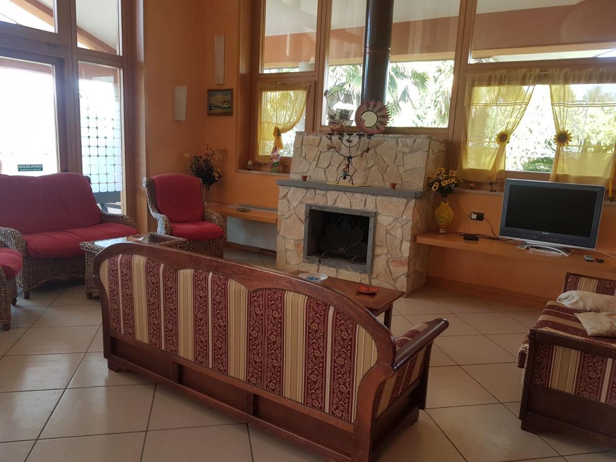 Agriturismo Terre Delle Monache 폰테카냐노 외부 사진
