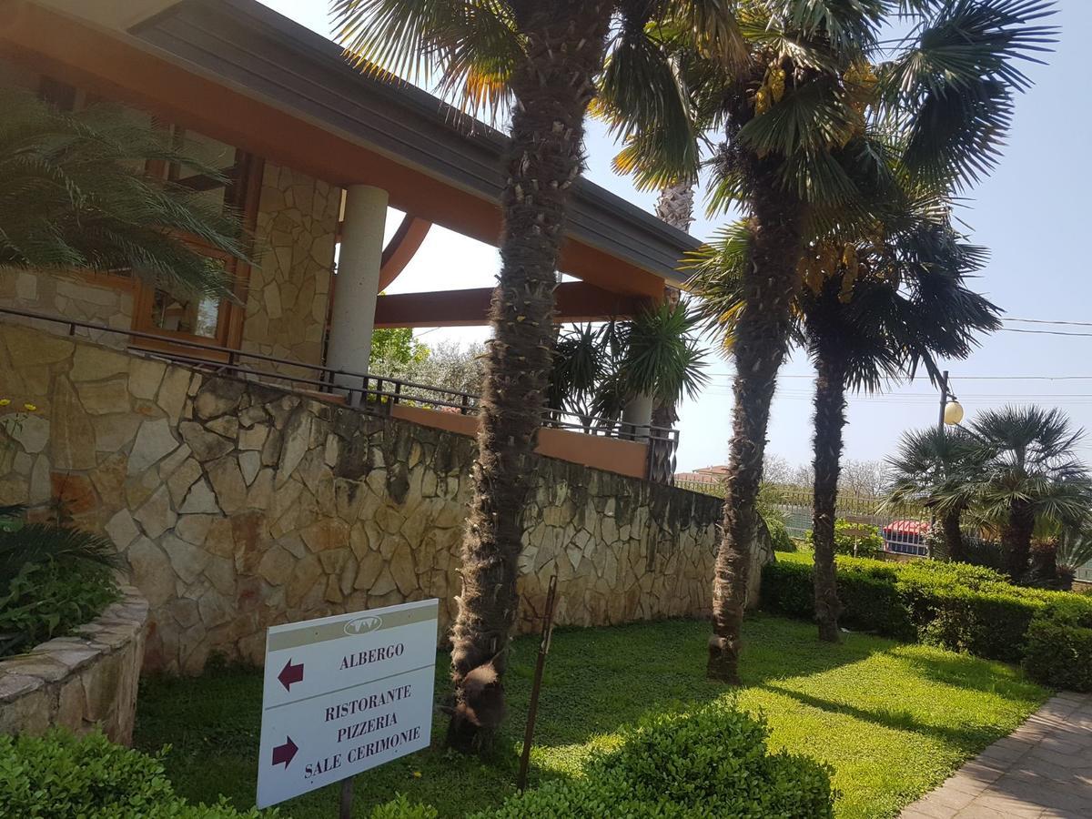 Agriturismo Terre Delle Monache 폰테카냐노 외부 사진